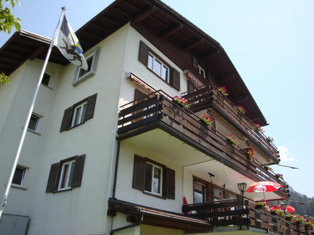 Hotel Old-Jnn Saas im Prattigau Ngoại thất bức ảnh