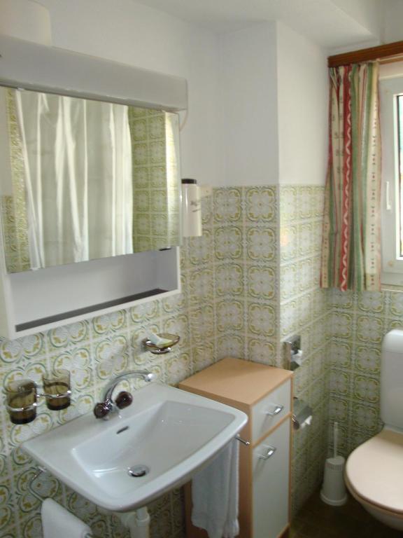 Hotel Old-Jnn Saas im Prattigau Phòng bức ảnh