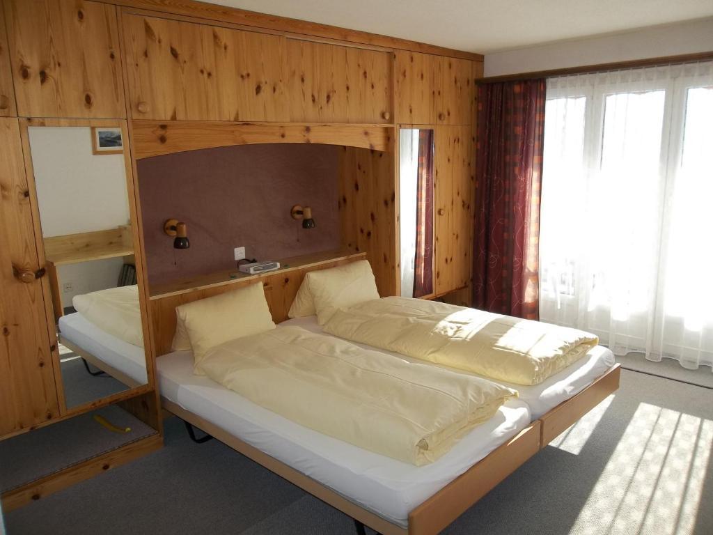 Hotel Old-Jnn Saas im Prattigau Ngoại thất bức ảnh