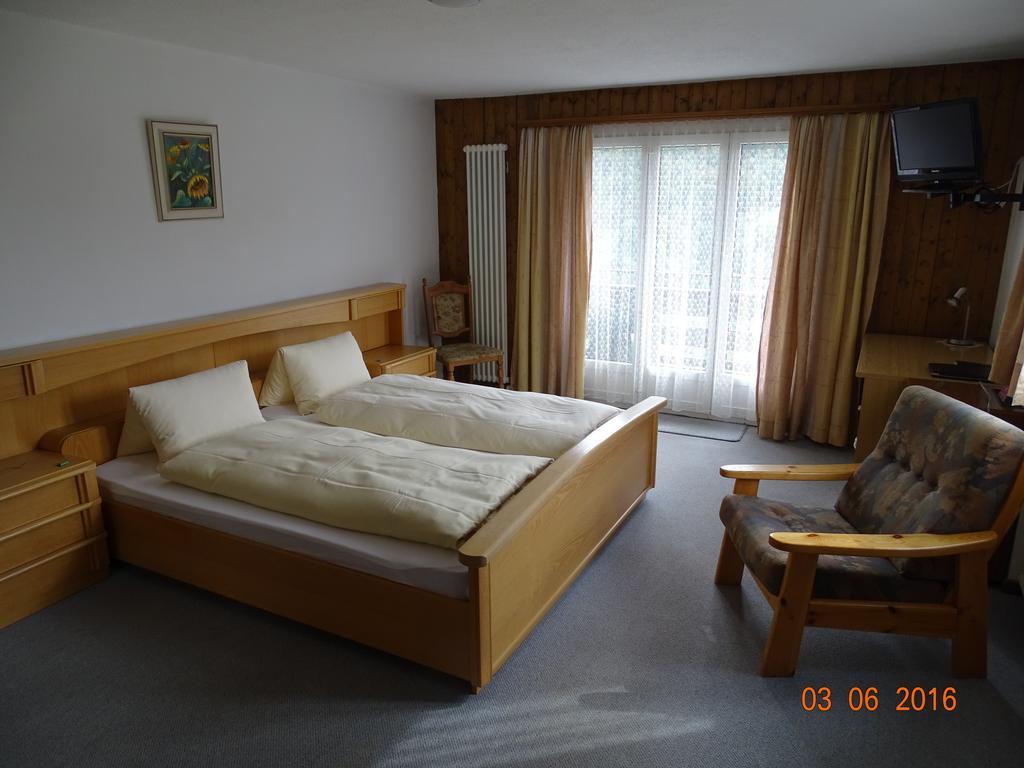 Hotel Old-Jnn Saas im Prattigau Phòng bức ảnh